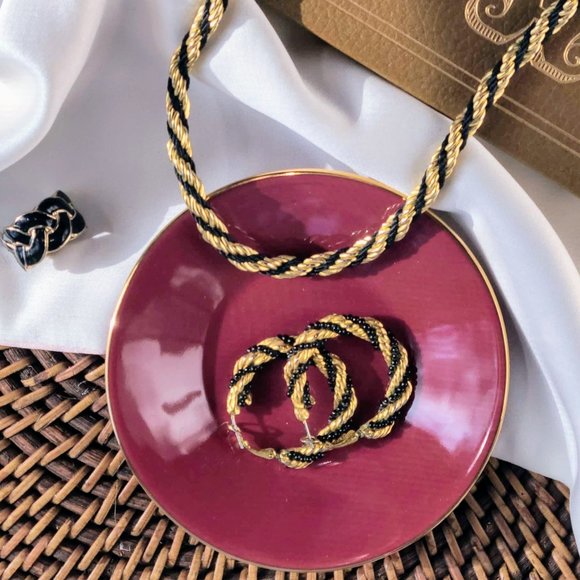 VTG Black and Gold Rope Matching Necklace and Earrings Set - Picture 3 of 4